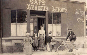 Café Lesieur Leray à Flins (maintenant café de la mairie)
Au rendez-vous des cyclistes
