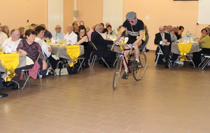 Gérard avant un joli dérapage sur le carrelage